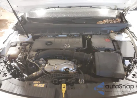 2023 Mercedes-Benz Glb 250 4Matic z USA, uszkodzony, nr VIN W1N4M4HBXPW285311